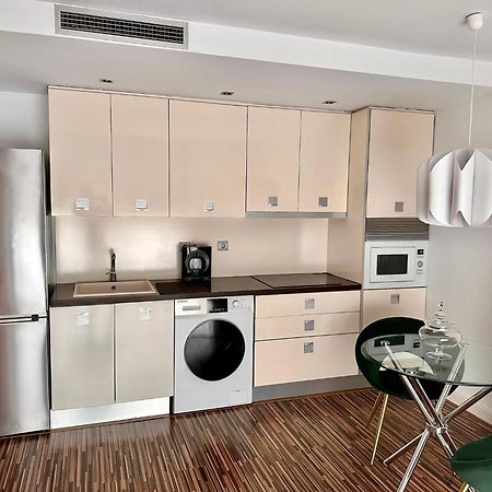 Apartamento Apartamento Centrico Con Plaza De Garaje Y Piscina Murcia Exterior foto
